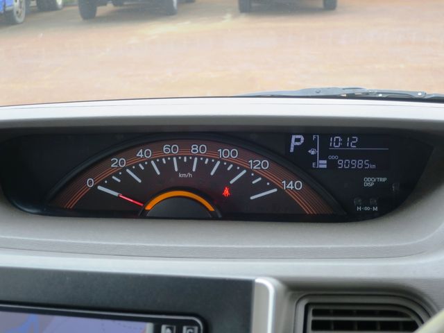 DAIHATSU TANTO 4WD 2015