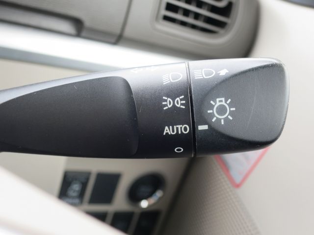 DAIHATSU TANTO 4WD 2015