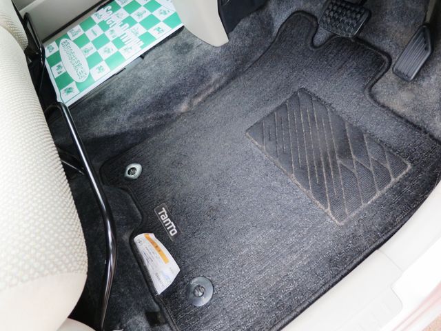 DAIHATSU TANTO 4WD 2015