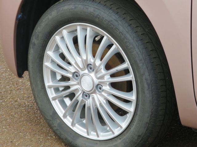 DAIHATSU TANTO 4WD 2015