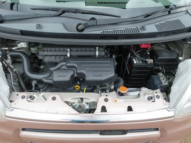 DAIHATSU TANTO 4WD 2015