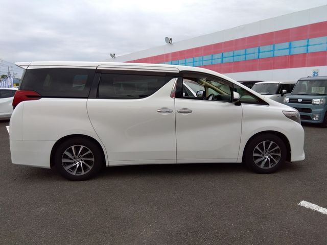 TOYOTA ALPHARD 2016