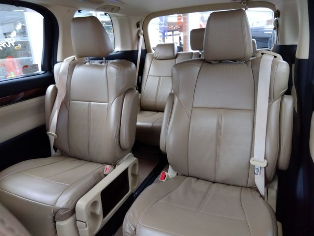 TOYOTA ALPHARD 2016