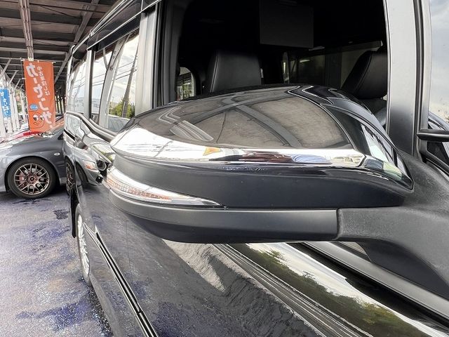 TOYOTA VOXY HYBRID 2021