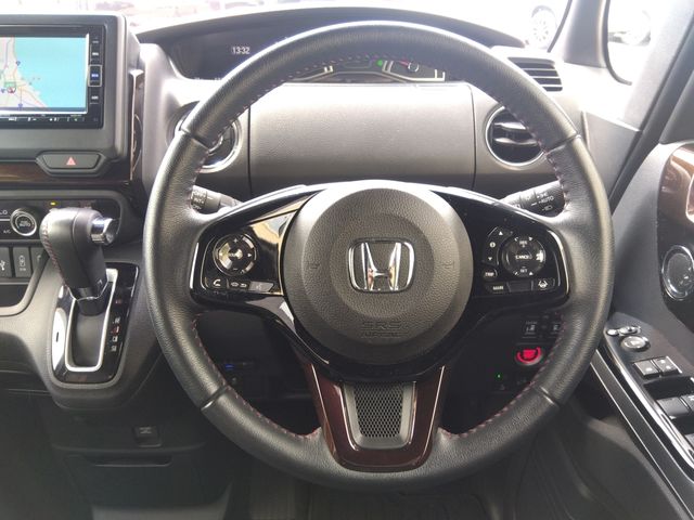 HONDA N BOX CUSTOM 4WD 2021