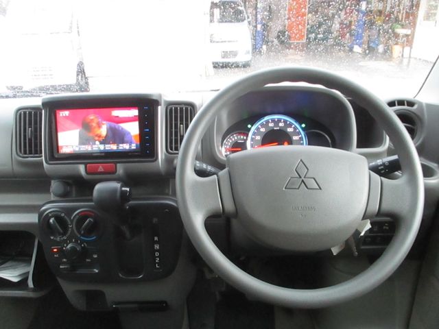 MITSUBISHI MINICAB van 2019