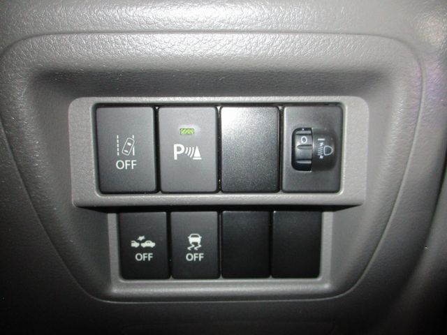 MITSUBISHI MINICAB van 2019