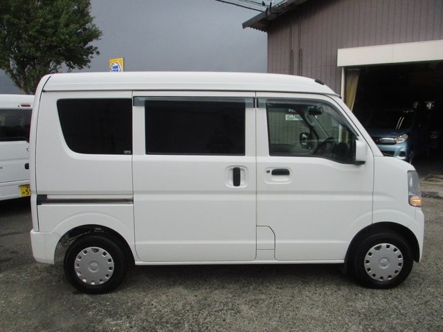 MITSUBISHI MINICAB van 2019
