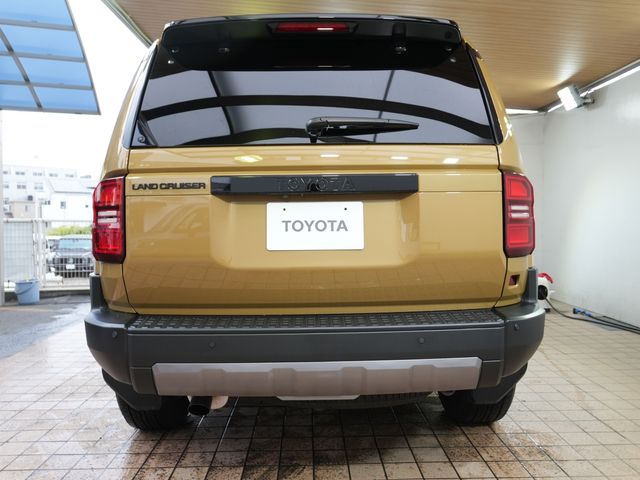 TOYOTA LANDCRUISER 250 2024