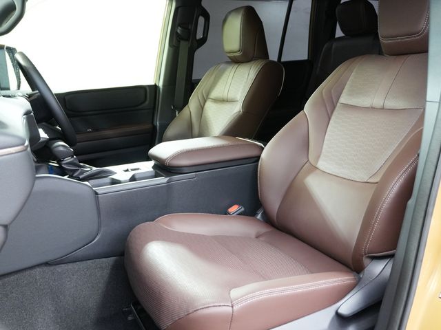 TOYOTA LANDCRUISER 250 2024