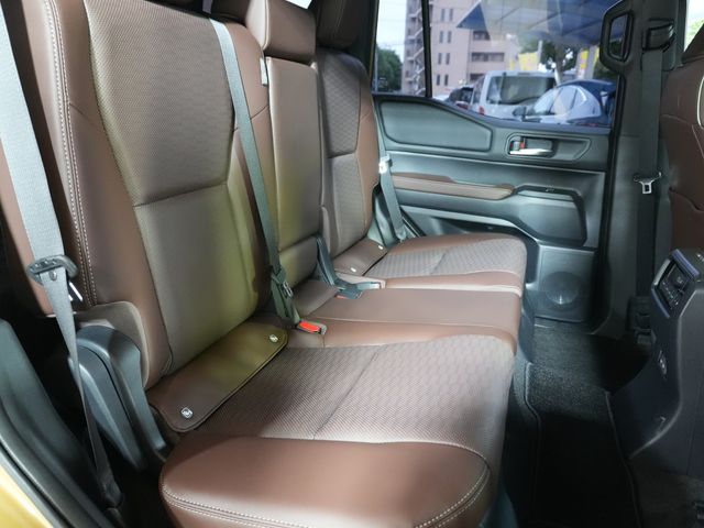 TOYOTA LANDCRUISER 250 2024