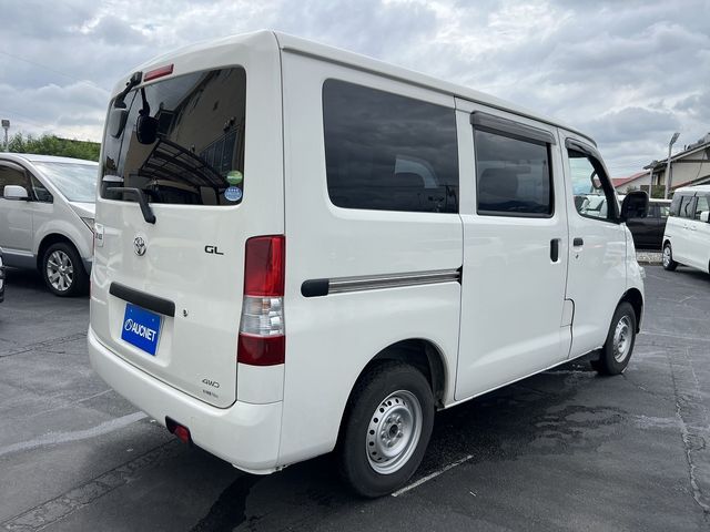 TOYOTA LITEACE van 4WD 2017