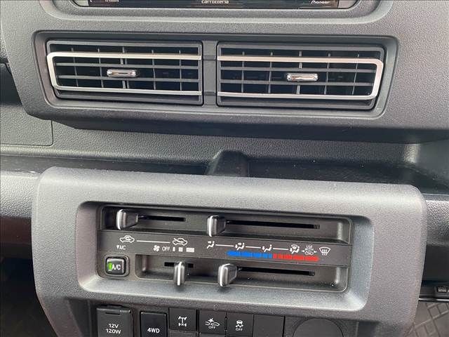 DAIHATSU HIJET truck 4WD 2023