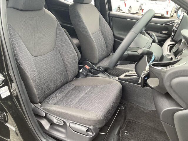 TOYOTA YARIS HYBRID 2020