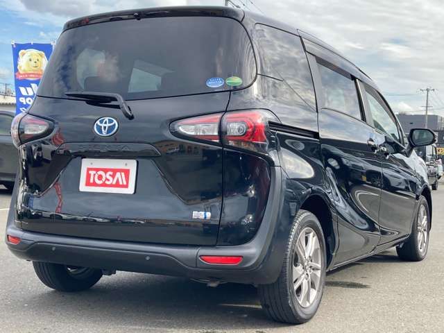 TOYOTA SIENTA HYBRID 2019