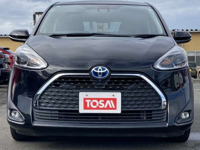 TOYOTA SIENTA HYBRID 2019