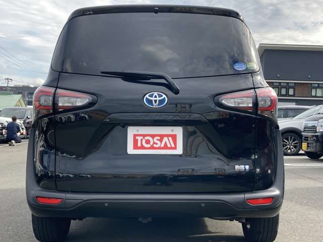 TOYOTA SIENTA HYBRID 2019