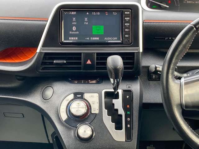 TOYOTA SIENTA HYBRID 2019