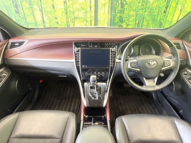 TOYOTA HARRIER 2WD 2018