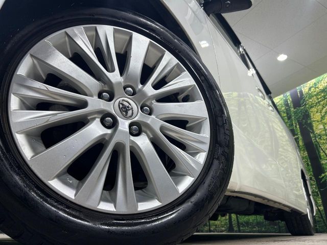 TOYOTA VELLFIRE 2013