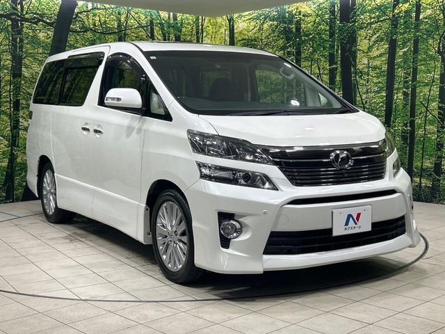 TOYOTA VELLFIRE 2013