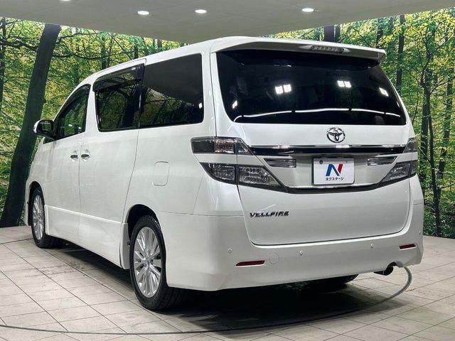 TOYOTA VELLFIRE 2013