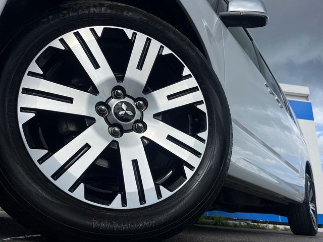 MITSUBISHI DELICA D:5 4WD 2023