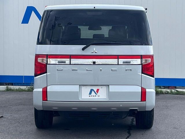 MITSUBISHI DELICA D:5 4WD 2023