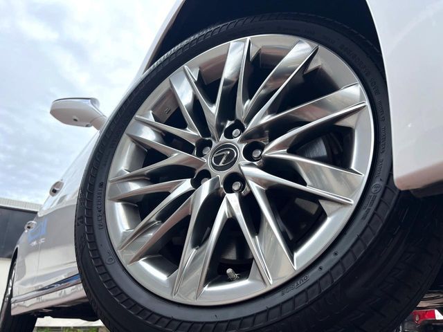 TOYOTA LEXUS LS500 4WD 2018