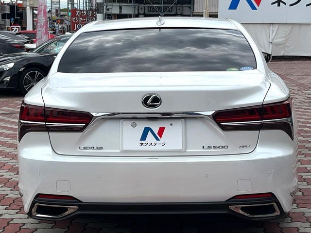 TOYOTA LEXUS LS500 4WD 2018