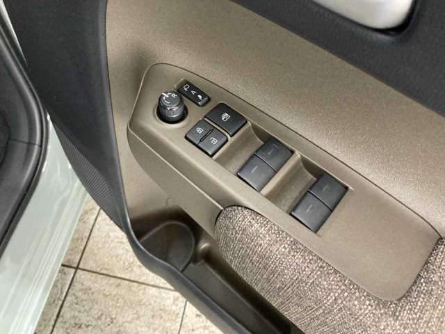 TOYOTA SIENTA HYBRID 2023