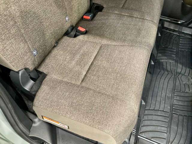 TOYOTA SIENTA HYBRID 2023