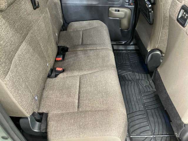 TOYOTA SIENTA HYBRID 2023