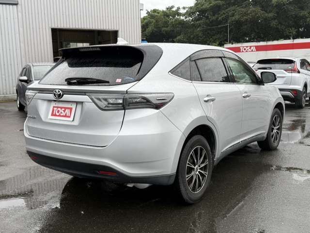 TOYOTA HARRIER 4WD 2014