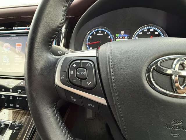 TOYOTA HARRIER 4WD 2014