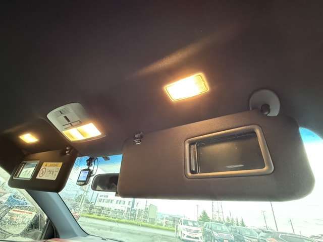 TOYOTA HARRIER 4WD 2014