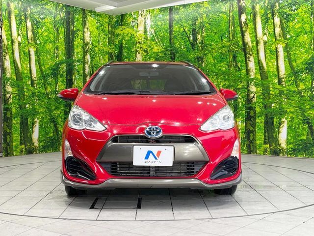 TOYOTA AQUA 2015