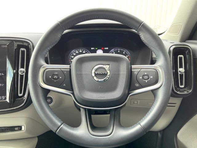 VOLVO VOLVO XC40 2019