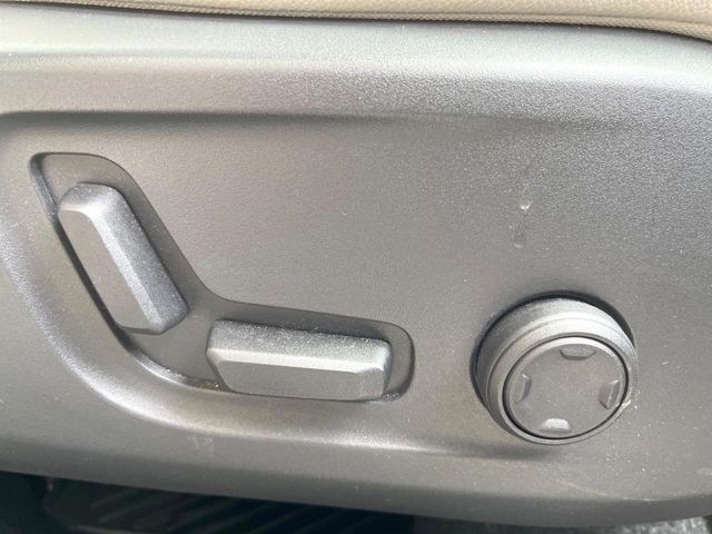 VOLVO VOLVO XC40 2019