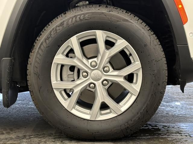 JEEP JEEP GRAND CHEROKEE L 2024