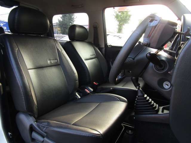 SUZUKI JIMNY 4WD 2012