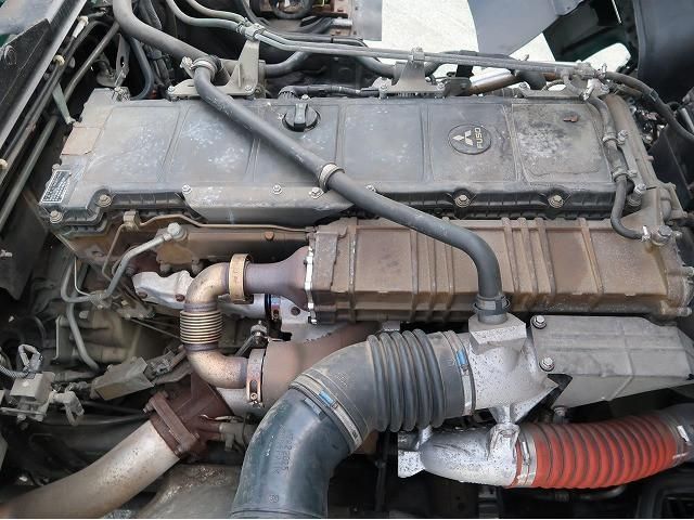 MITSUBISHI FUSOU SUPER GREAT 2014