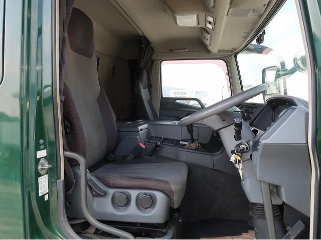 MITSUBISHI FUSOU SUPER GREAT 2014