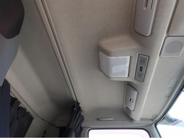 MITSUBISHI FUSOU SUPER GREAT 2014