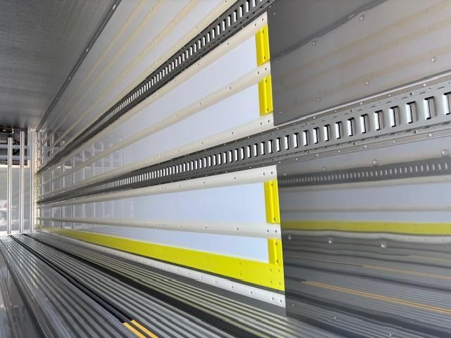 MITSUBISHI FUSOU SUPER GREAT 2025