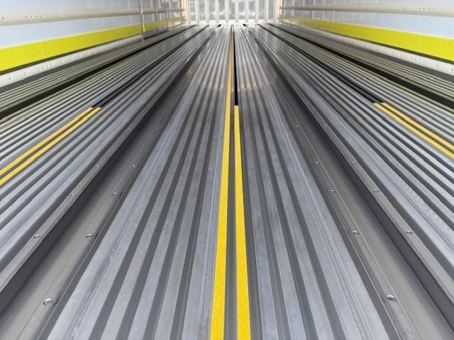 MITSUBISHI FUSOU SUPER GREAT 2025