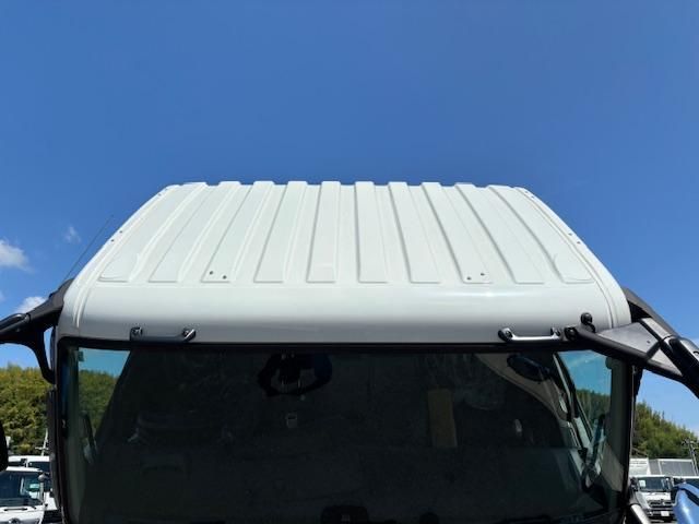 MITSUBISHI FUSOU SUPER GREAT 2025