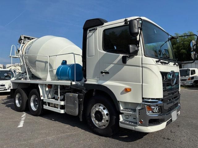 HINO PROFIA 2025