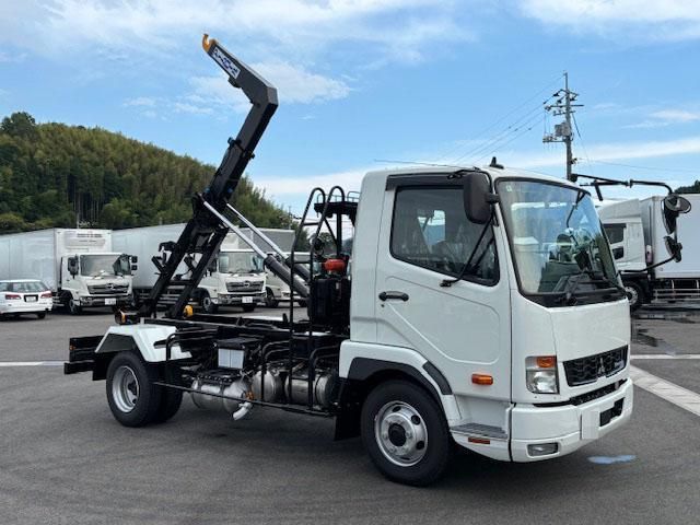 MITSUBISHI FUSOU FIGHTER 2025