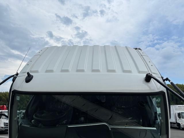 MITSUBISHI FUSOU FIGHTER 2025